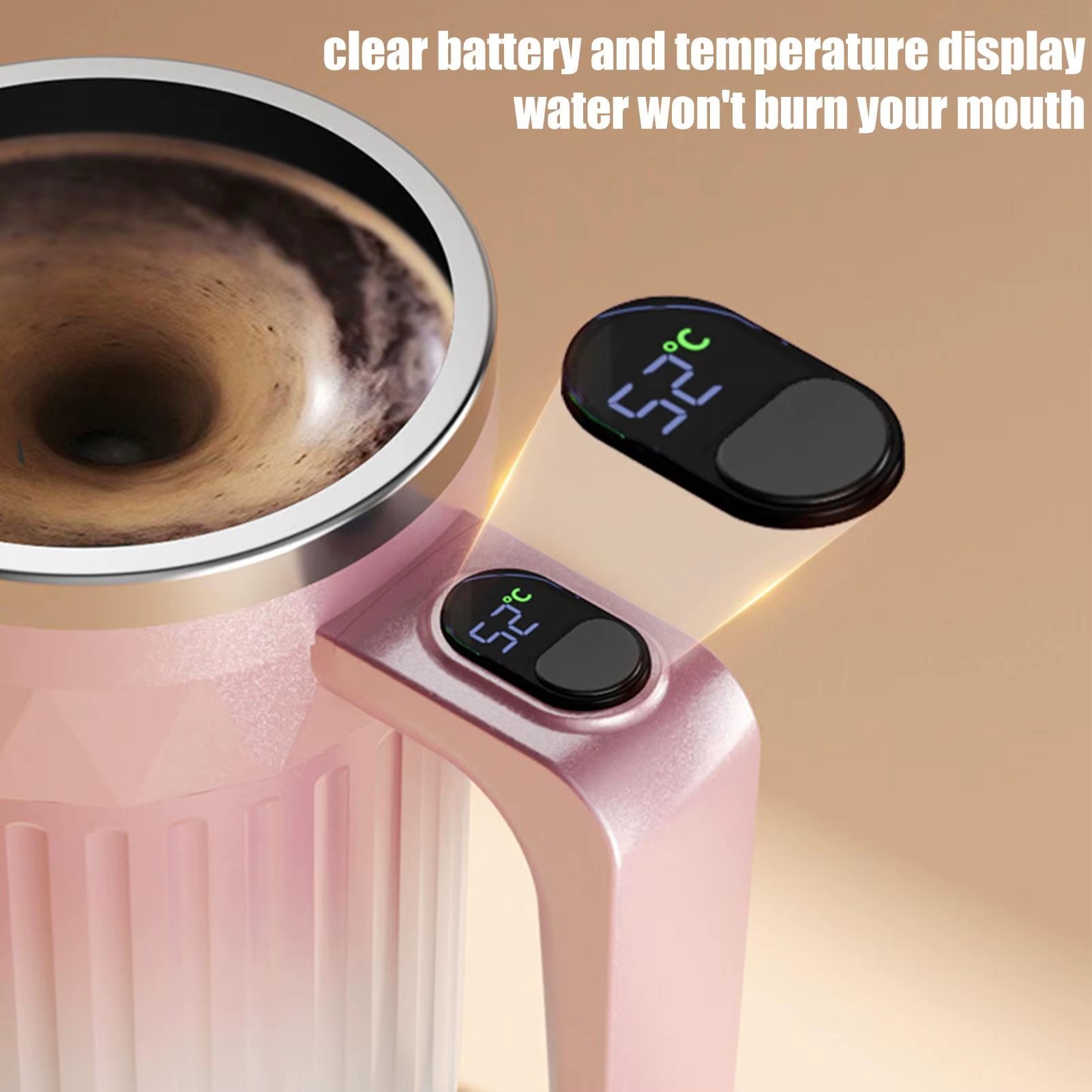 Smart insulated coffee mug with digital temperature display on the lid, showing real-time beverage temperature for safe drinking and heat retention.